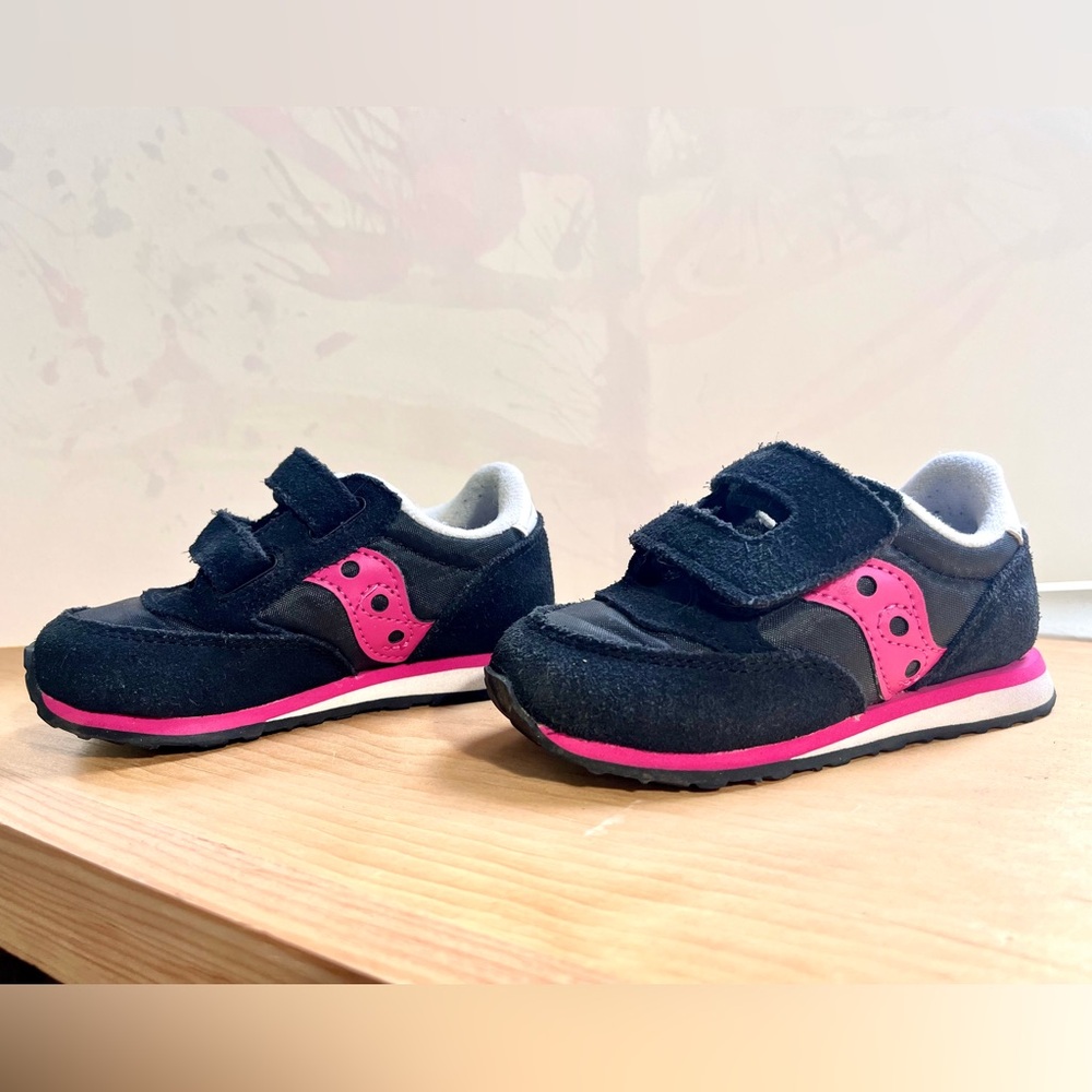 Saucony Jazz Low Pro Hook & Loop Toddler Sneakers, Black Pink, Velcro, Size 7 US